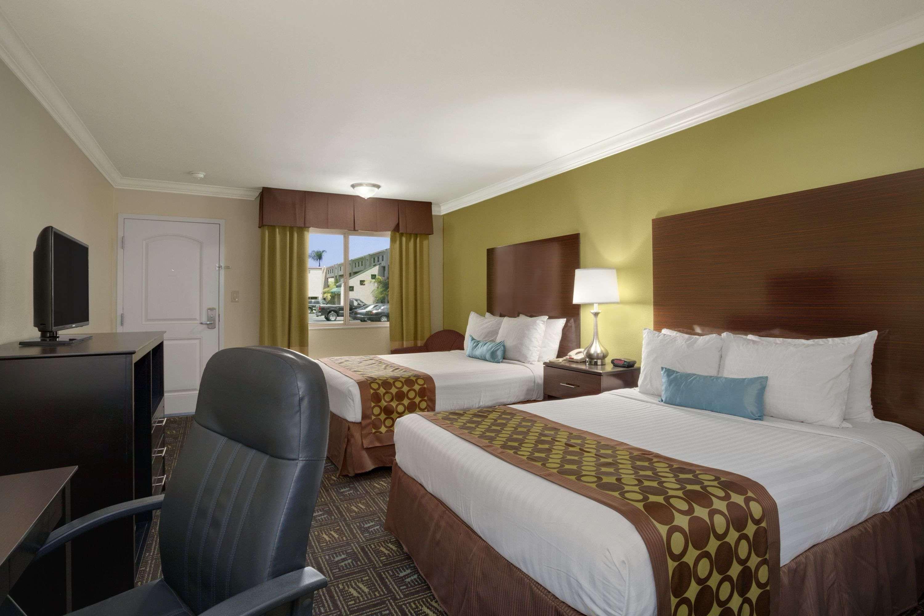 Solara Inn And Suites Anaheim Eksteriør bilde